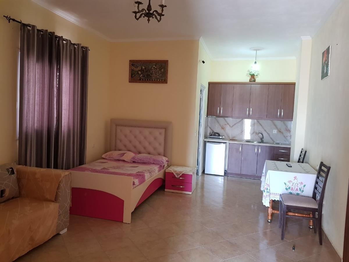 Hotel Vila Dini *