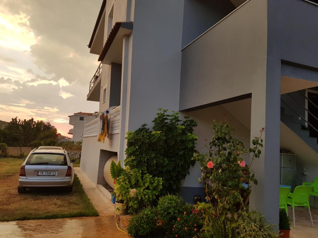 Vila Dini Hotel